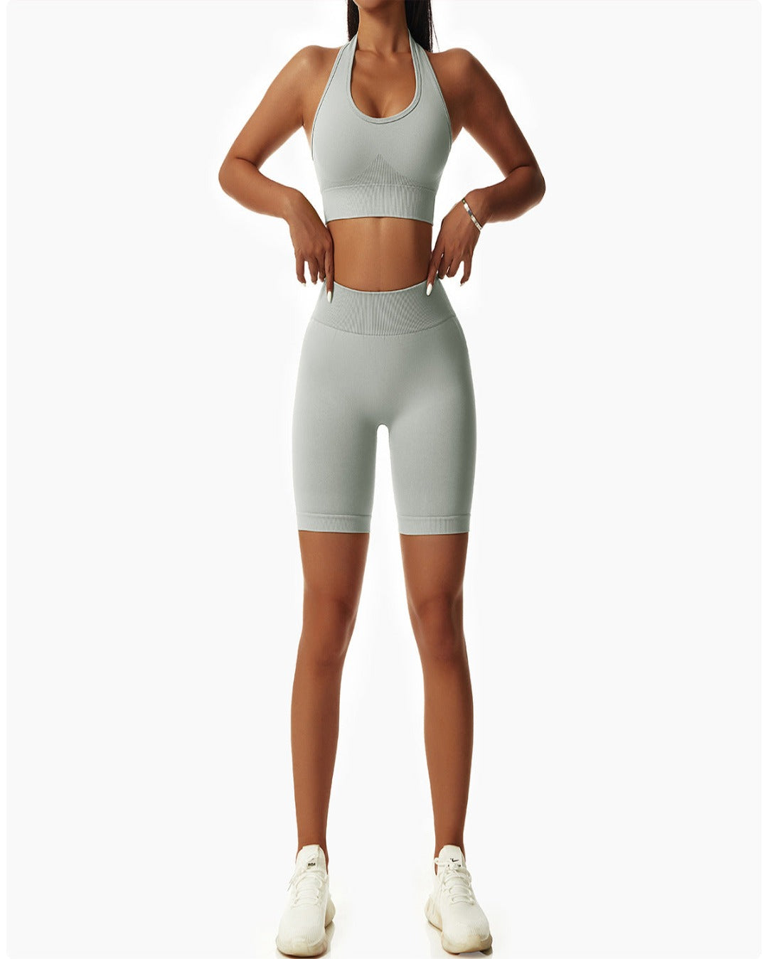 HALTER SPORTS BRA